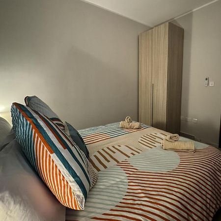 Centrally Located, Well Equipped, Stylish Flat. St. Paul's Bay Buitenkant foto