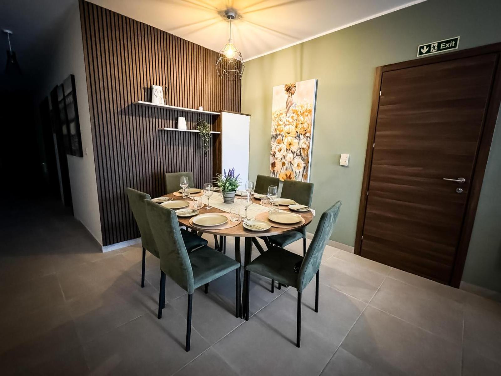 Centrally Located, Well Equipped, Stylish Flat. St. Paul's Bay Buitenkant foto