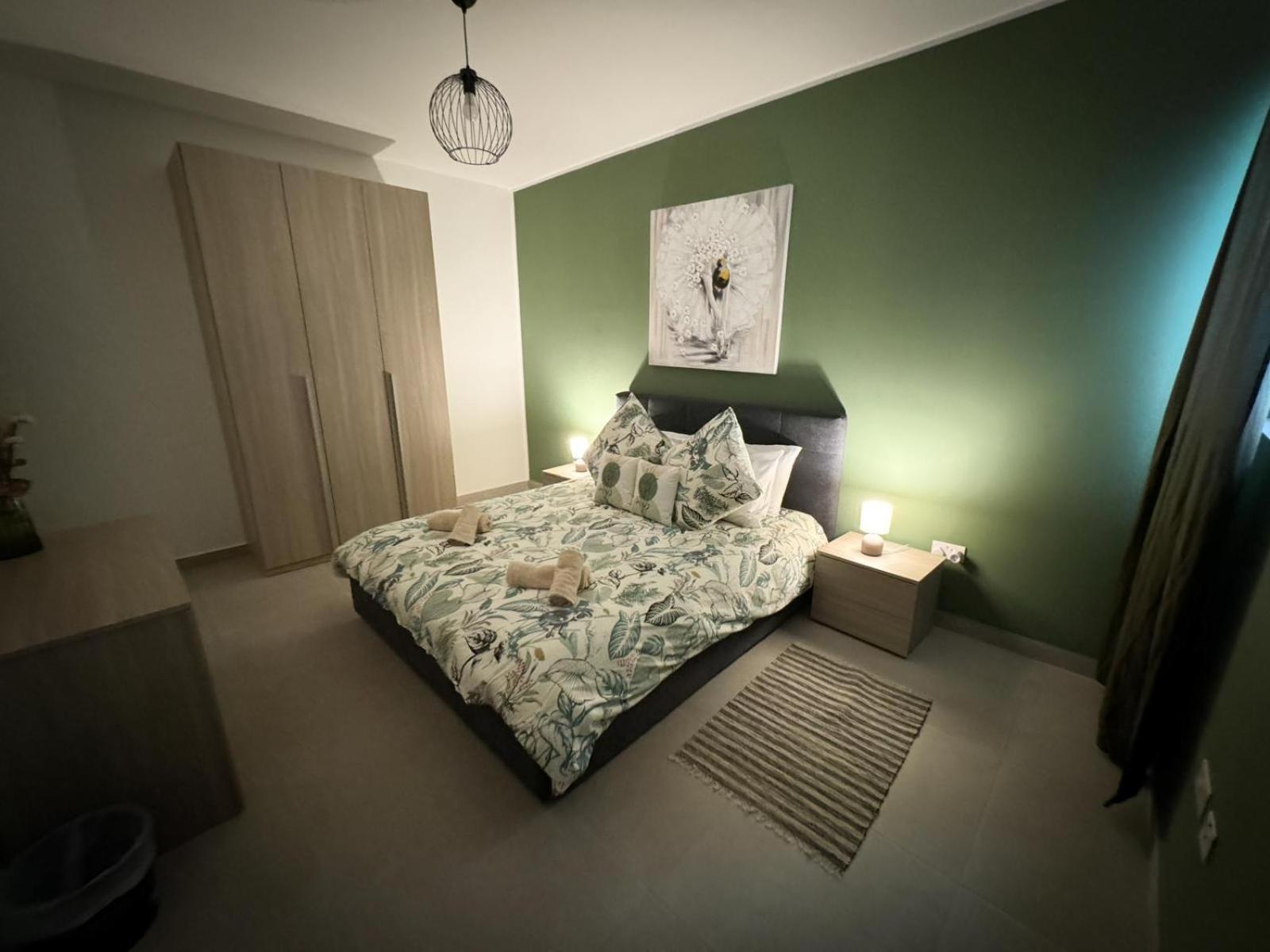 Centrally Located, Well Equipped, Stylish Flat. St. Paul's Bay Buitenkant foto